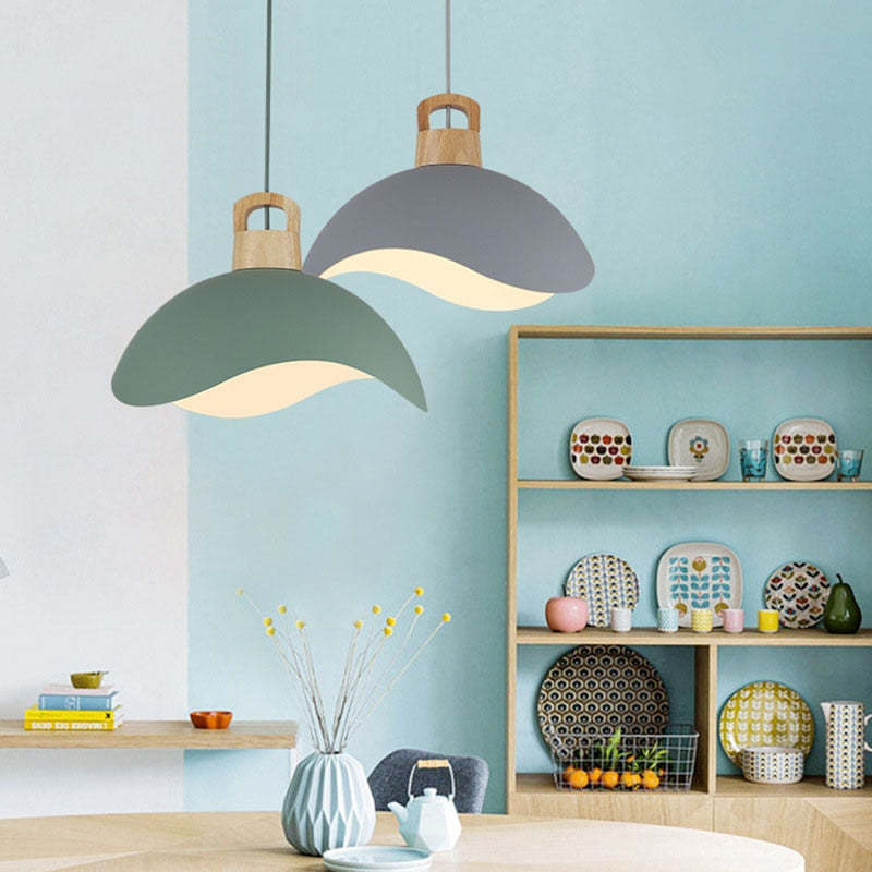ElegantLuxe - Vintage Pendant Light in Black Metal