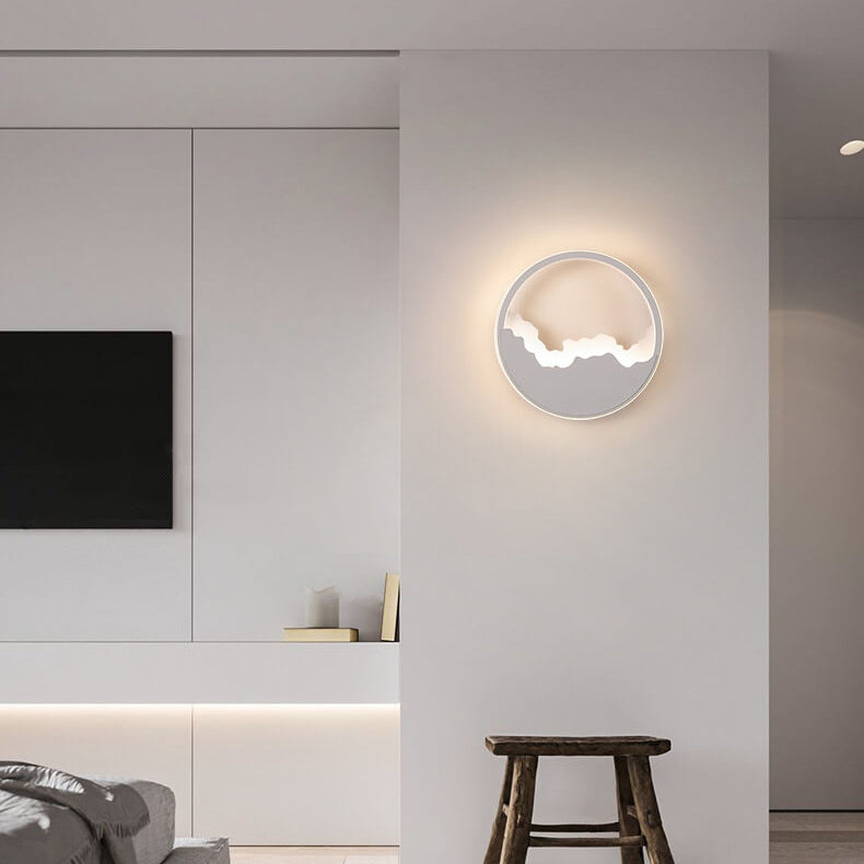 WaveGlow - Modern Oval LED Wall Lamp in Iron with Refined Wave