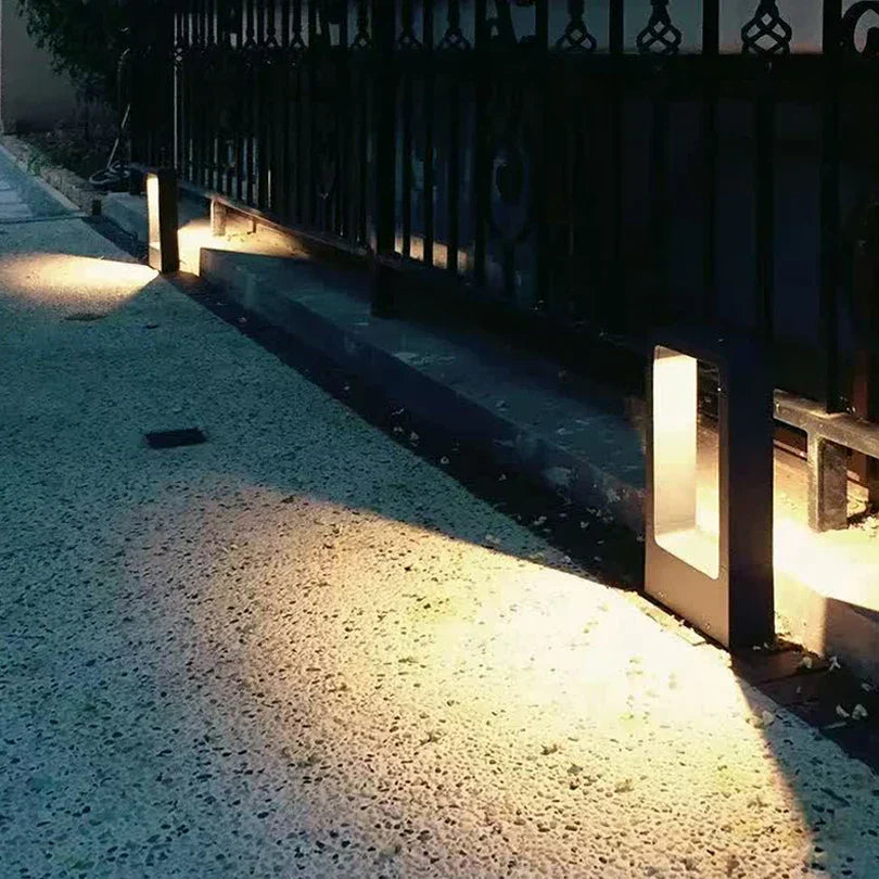 AquaGlow - Waterproof Grass Lamp