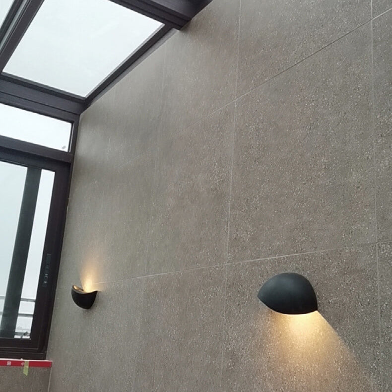 Luminia - Creative Minimalist Half-Round Aluminium LED Wall Lamp