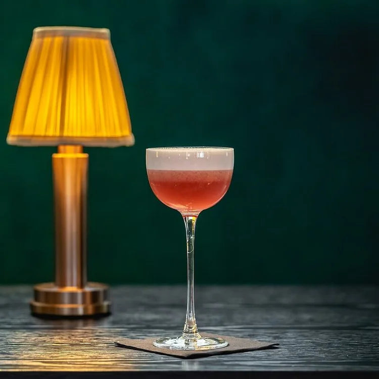 LuxeSilk - Wireless Table Lamp in Soft Metal