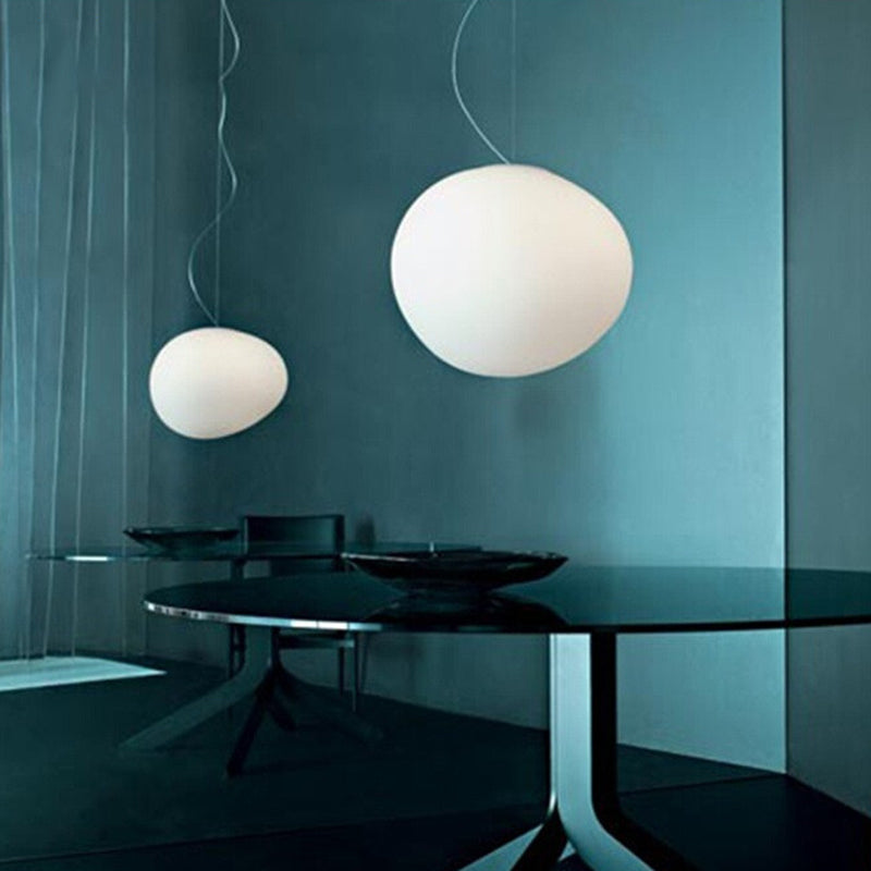 PebbleLumi - Minimalistic Pendant Lamp in Cream Glass