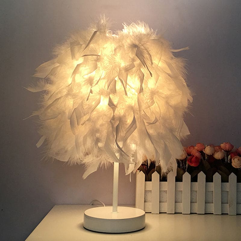 FeatherGlow - Feather Wide Globe Table Lamp