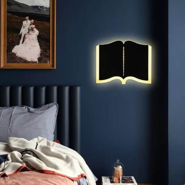 LichtHaus - Modern book-shaped LED wall lamp made of iron