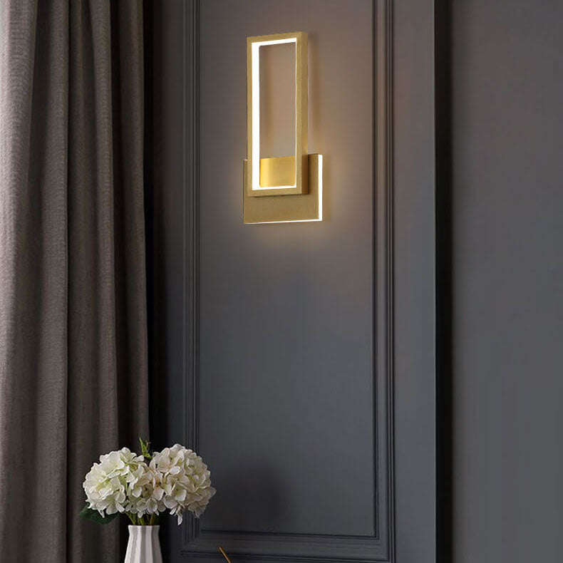 LumiDazzle - Luxe gold LED wall lamp with minimalist design