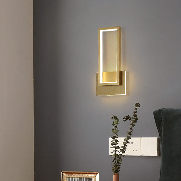 LumiDazzle - Luxe gold LED wall lamp with minimalist design