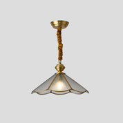 GeometrieLustre - Elegant Metal Candle Holder