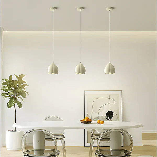 Cream French Style Chandelier – Rustic Elegance for Your Home