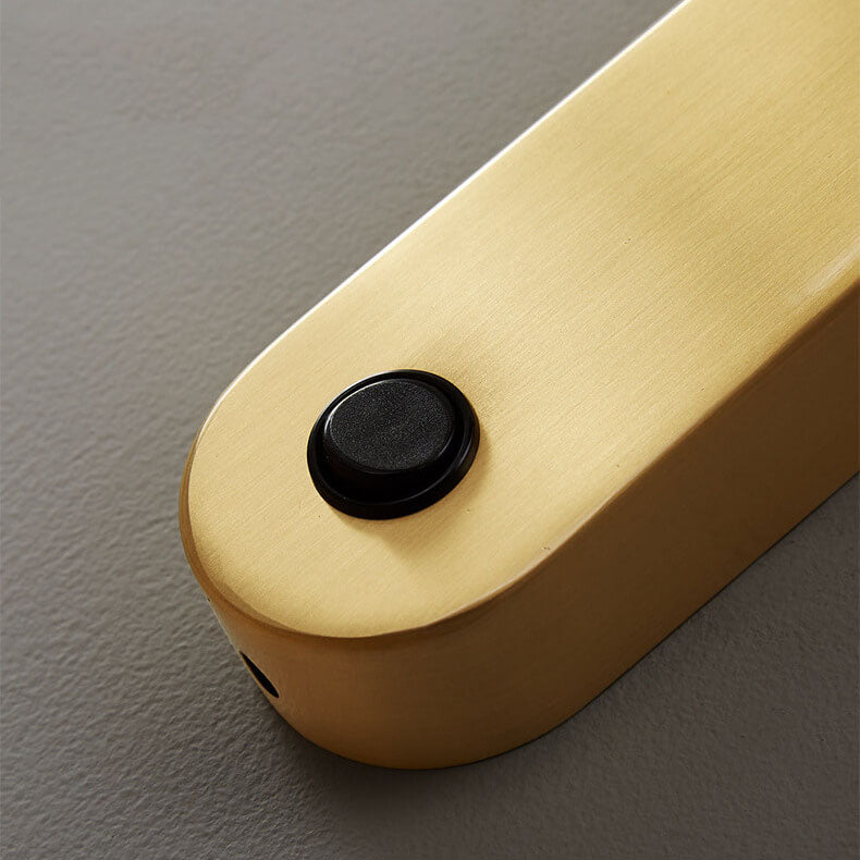 LumiStyle - Modern wall lamp with cylindrical copper design