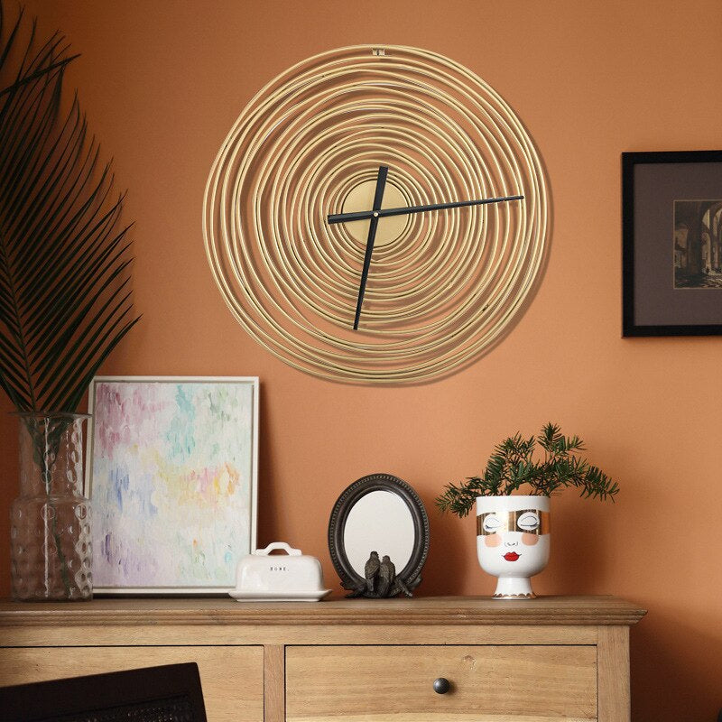 ShineStar - Stylish Wall Clock with Golden Elegance