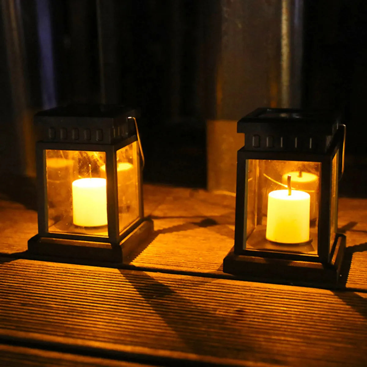 SoleilChaleur - Solar-Powered LED Lantern