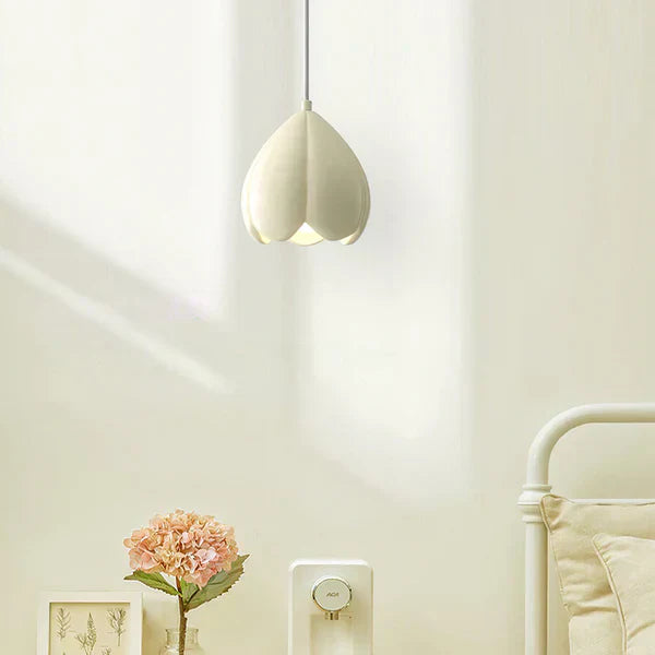 Cream French Style Chandelier – Rustic Elegance for Your Home