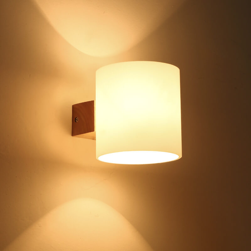 GloBrite - Modern wall lamp in cylindrical shape with 1 light