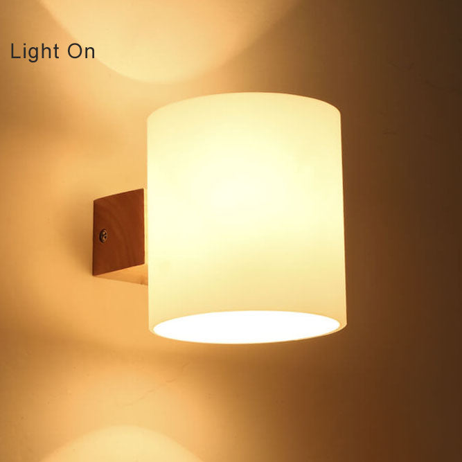 GloBrite - Modern wall lamp in cylindrical shape with 1 light