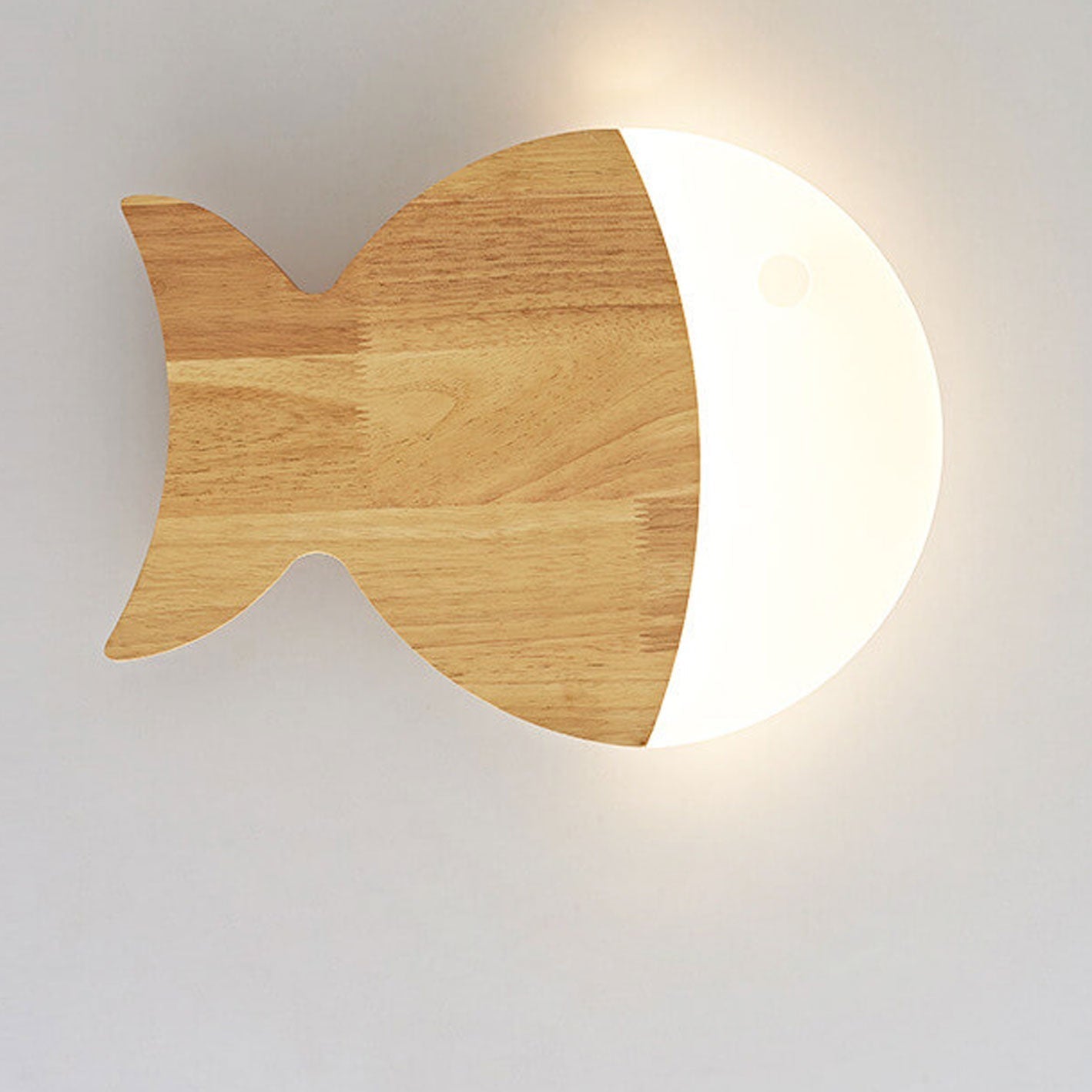 Nordic Minimalist Oak and Acrylic LED Wall Lamp in Fish Shape