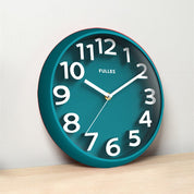GlowDesign - Stylish Wall Clock with Simple Elegance