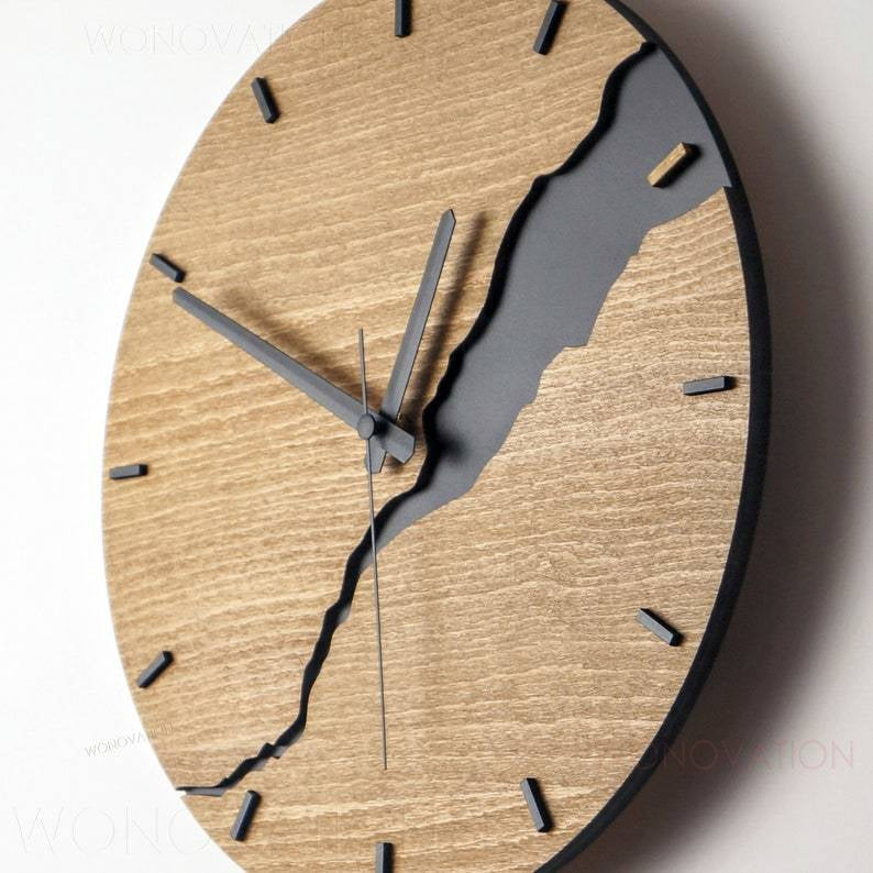 Wooden Luxury Watch - Stylish Timekeeping for a Refined Look!