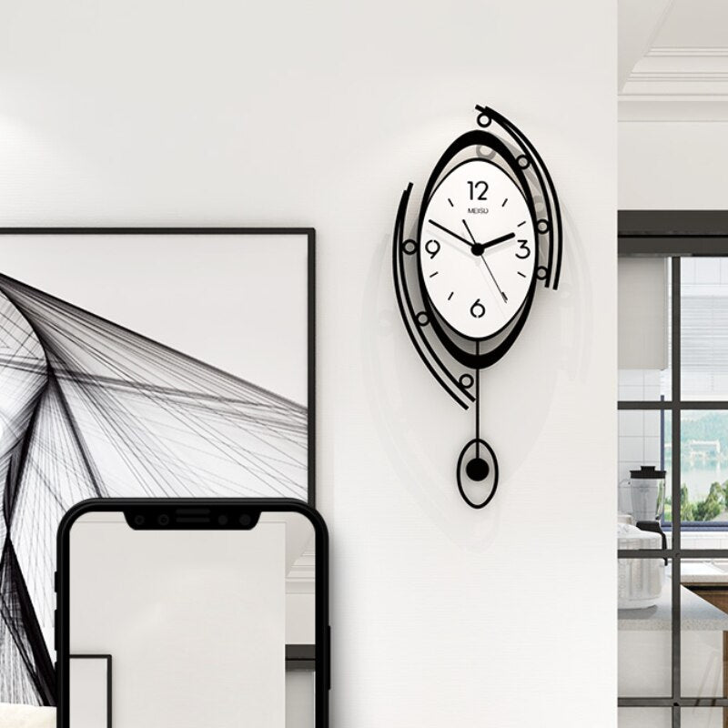 VinylClock - Stylish Wall Clock Made from Black Vinyl Records