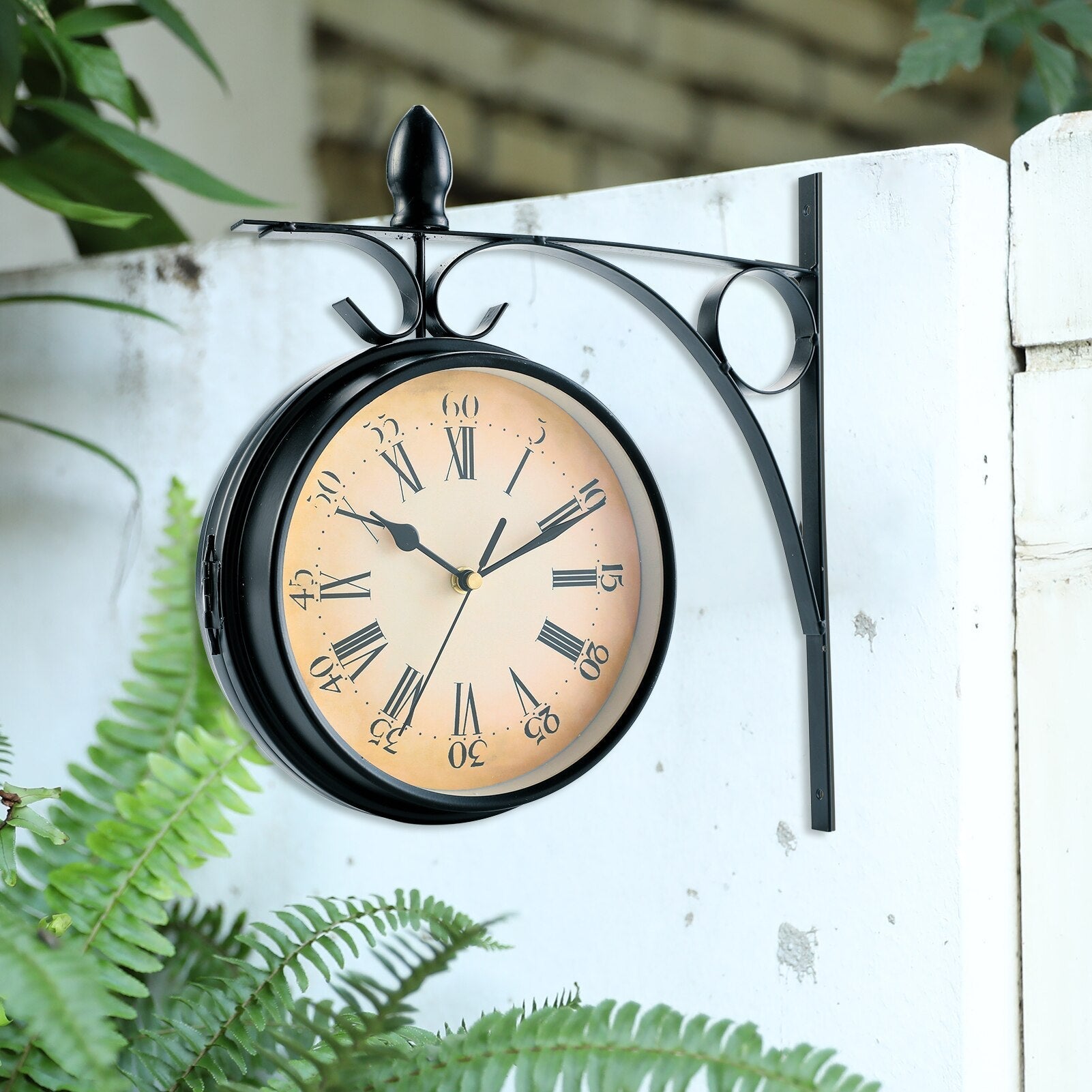 TimeTraveler - Retro Double-Sided Wall Clock Black