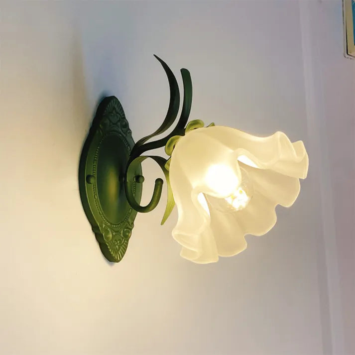 LilyGlow – Wall Lamp Lily of the Valley