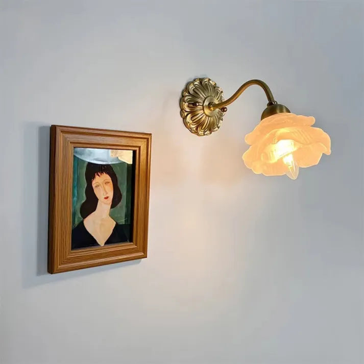 CopperBloom - Vintage Flower Glass Wall Lamp