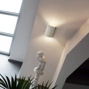 Round Wall Lamp - Elegant and Modern Lighting for Your Living Room