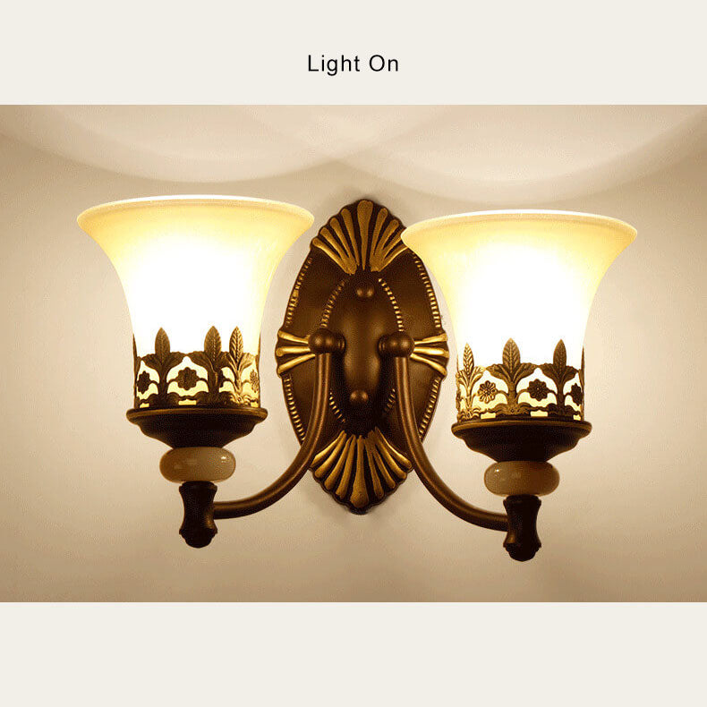 LuminoGlow - Retro Wall Lamp with Double Lamp Shades