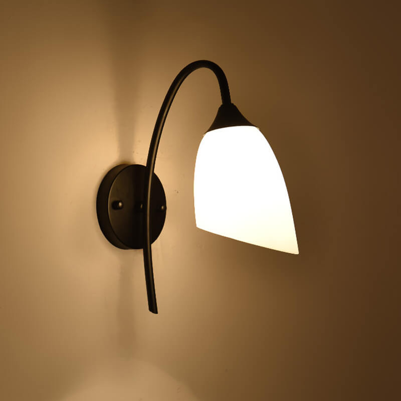 GloeiGlow - Modern angled bell-shaped wall lamp with arm