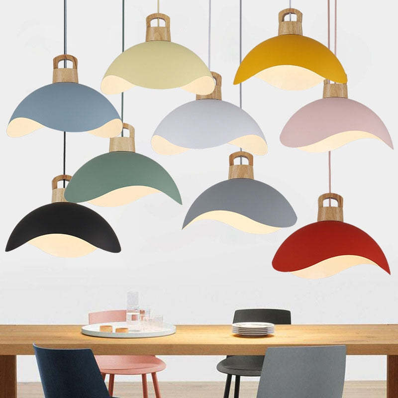 ElegantLuxe - Vintage Pendant Light in Black Metal