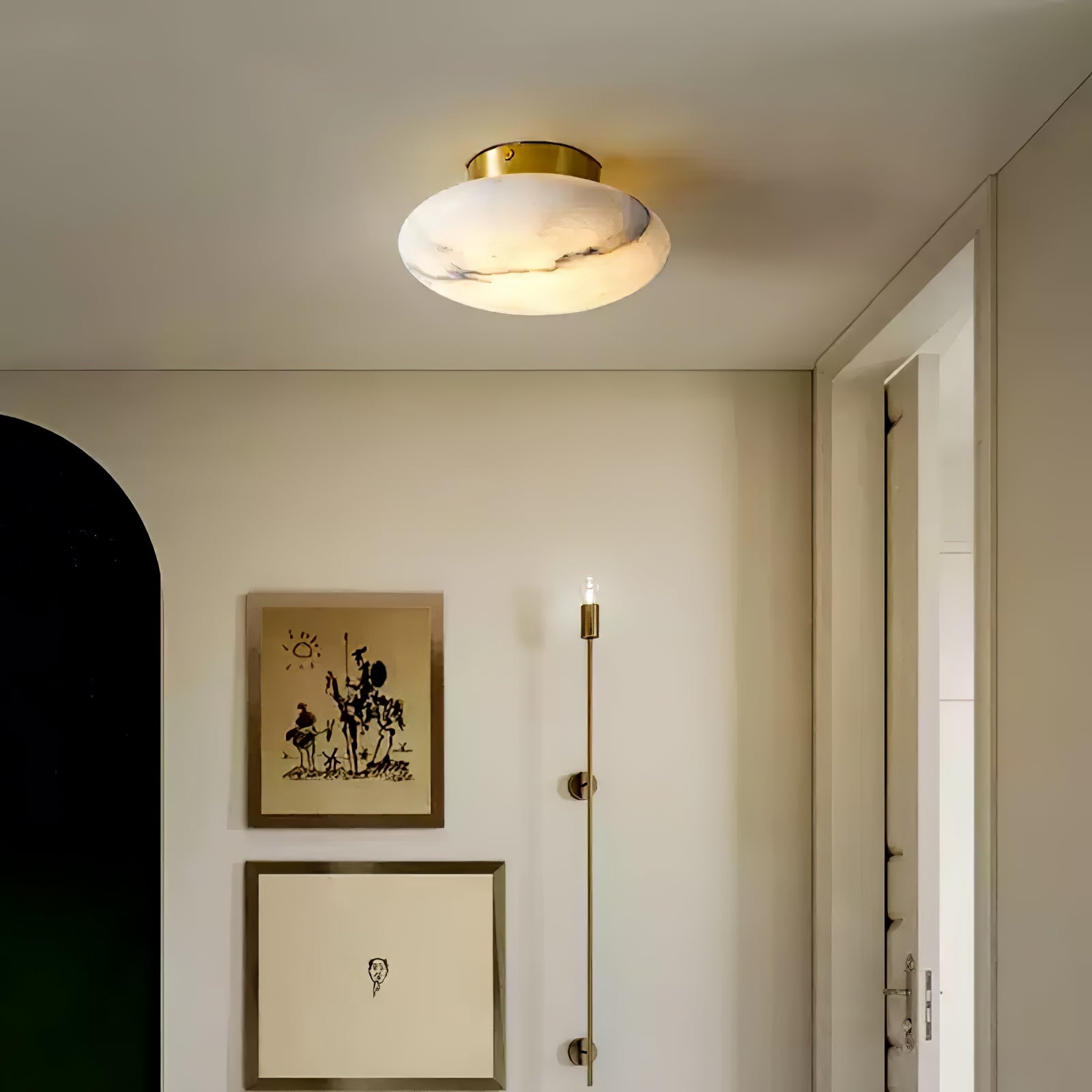 OvaleLuxe - Alabaster Wall Light for a Refined Interior