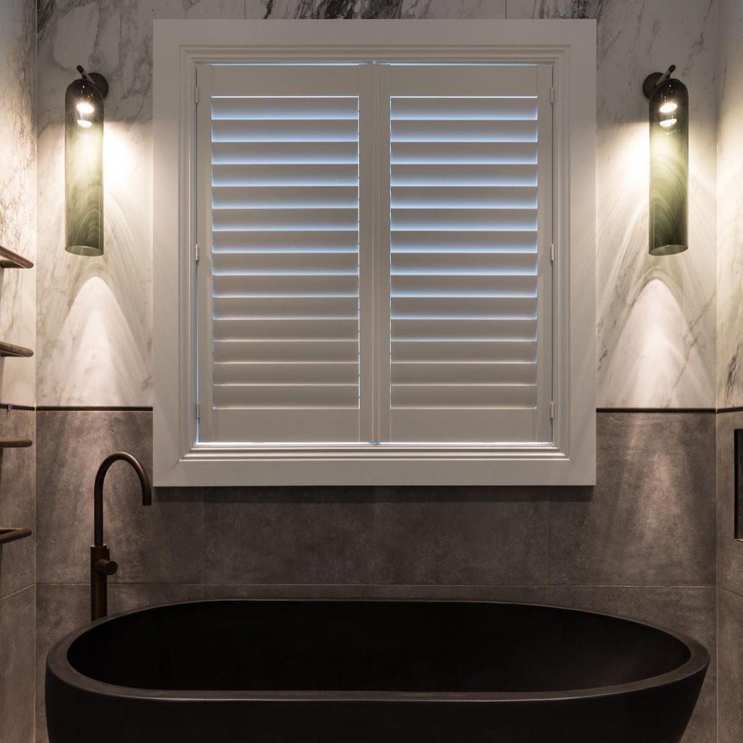 Modern Glass Wall Light