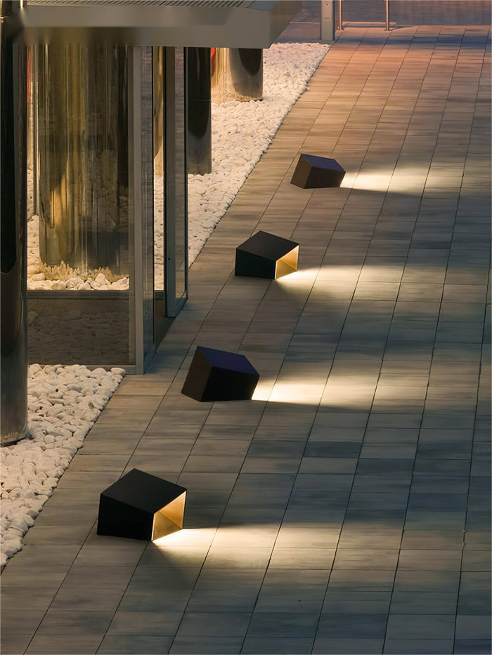 Cube - Solar Garden Lamp