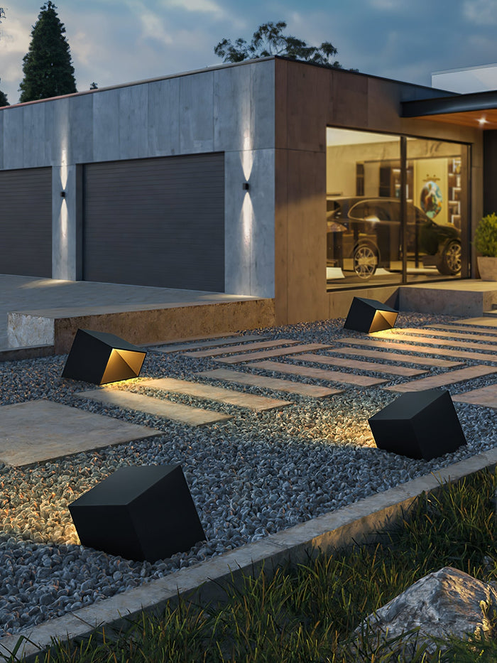 Cube - Solar Garden Lamp