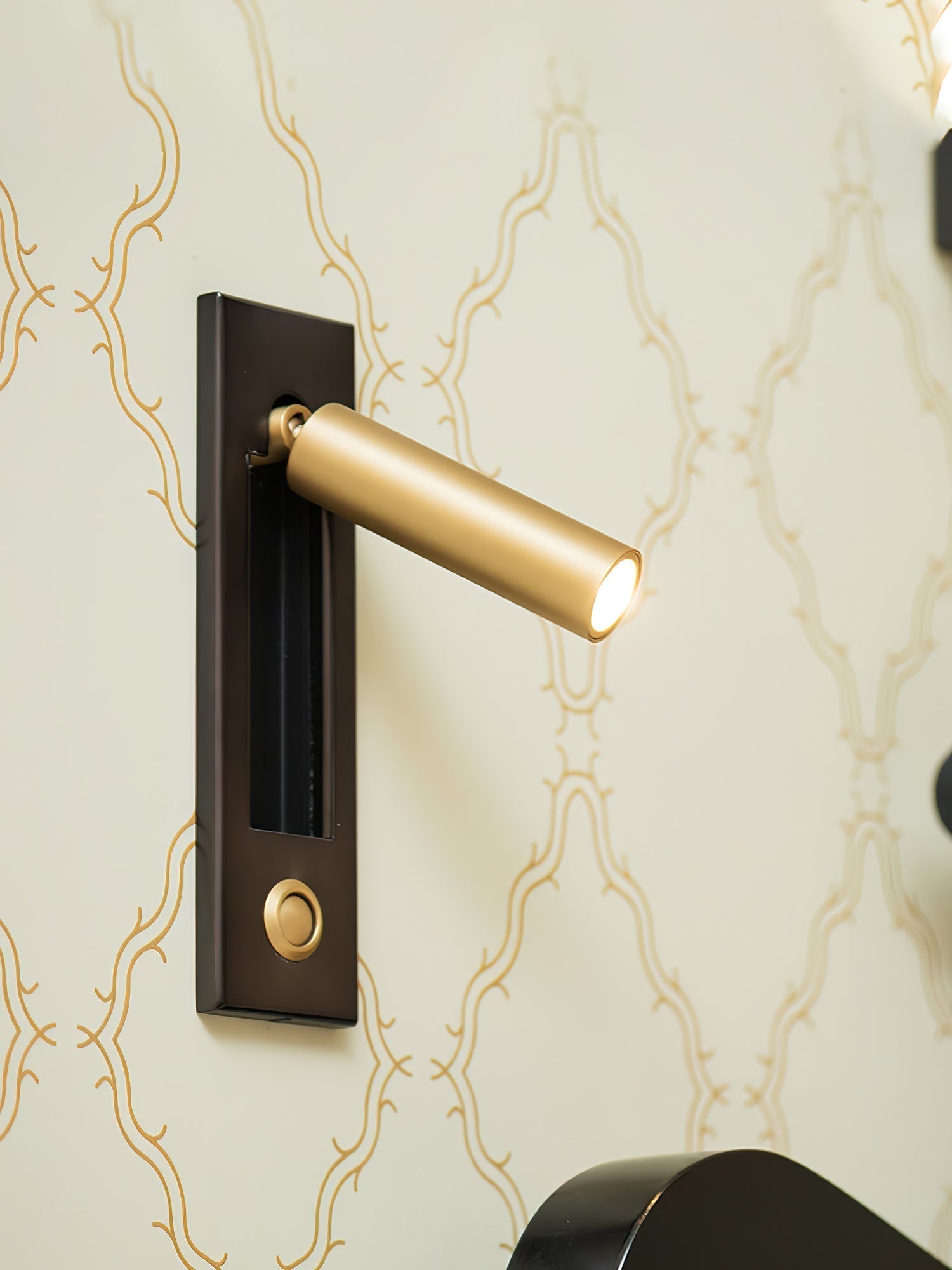 Embedded – Built-in Wall Lamp for the Night