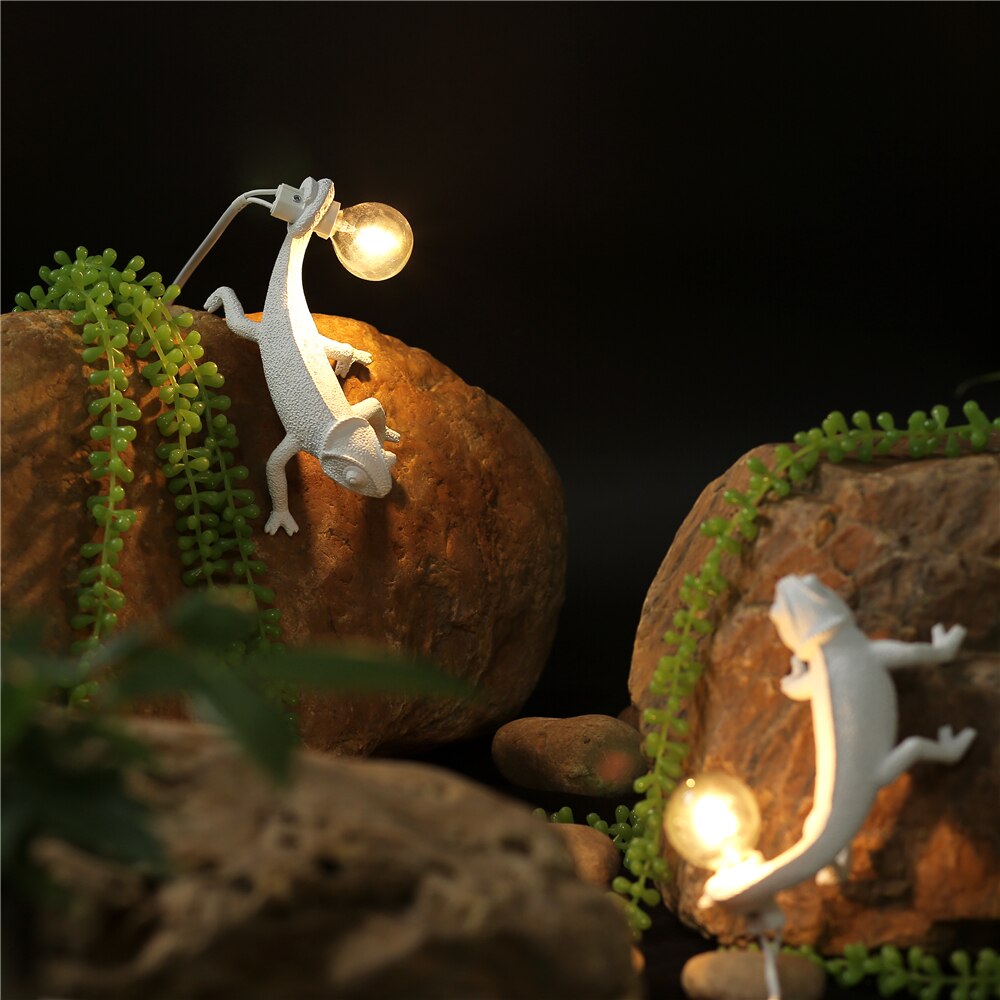 LizarLamp - Gecko Table Lamp
