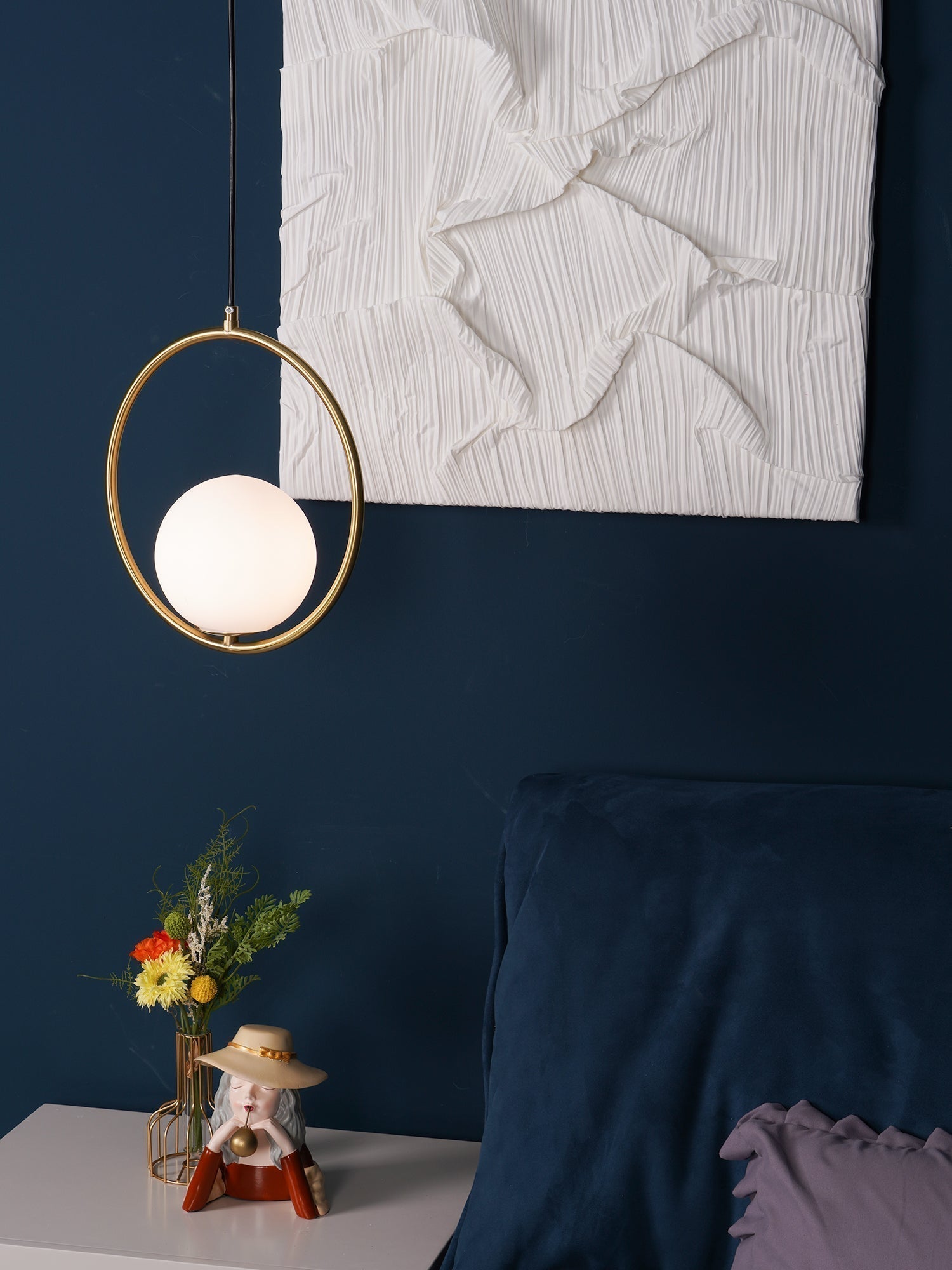 Mila - Elegant and Modern Pendant Light