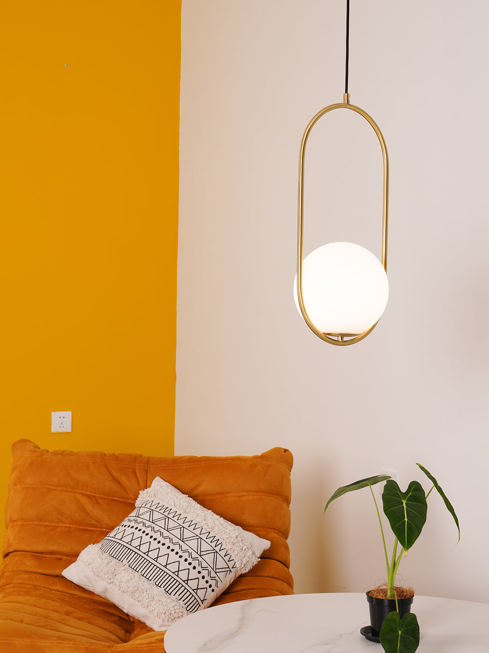 Mila - Elegant and Modern Pendant Light