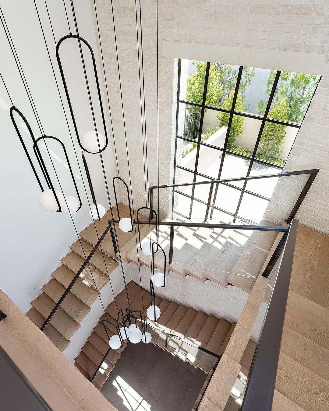 Mila - Elegant and Modern Pendant Light
