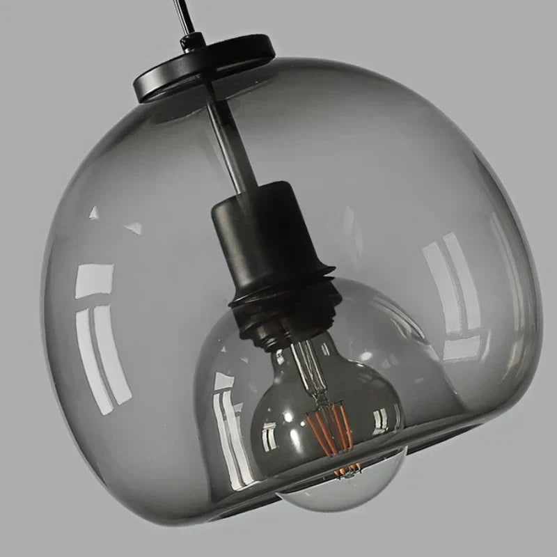 LumiCristal – Elegant Pendant Light in Contemporary Glass