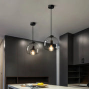 LumiCristal – Elegant Pendant Light in Contemporary Glass