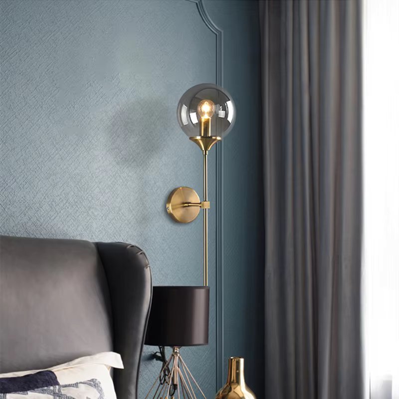 ModernAura - Chic and Minimalist Wall Lamp