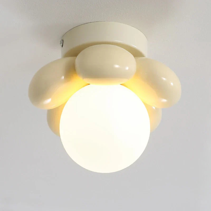 FloraAura - Ceiling Light with Scandinavian Flowers