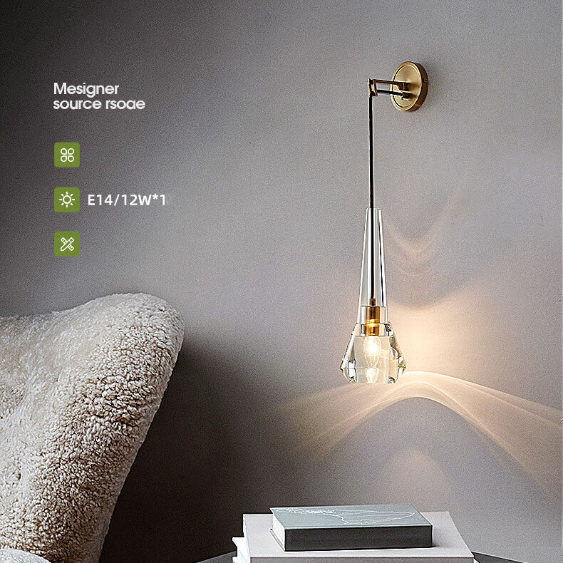 CrystalGlow - Modern geometric wall lamp made of crystal glass with 1 light