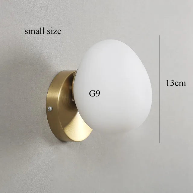 ShellWhite - Wall Lamp in Eggshell White Glass