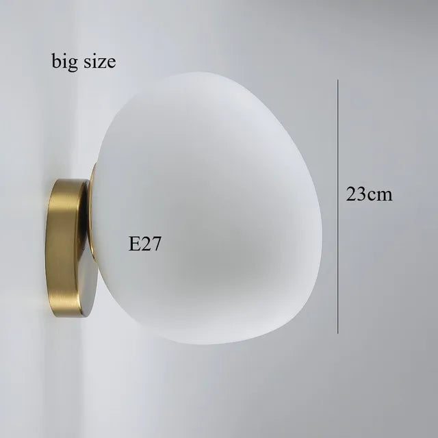 ShellWhite - Wall Lamp in Eggshell White Glass