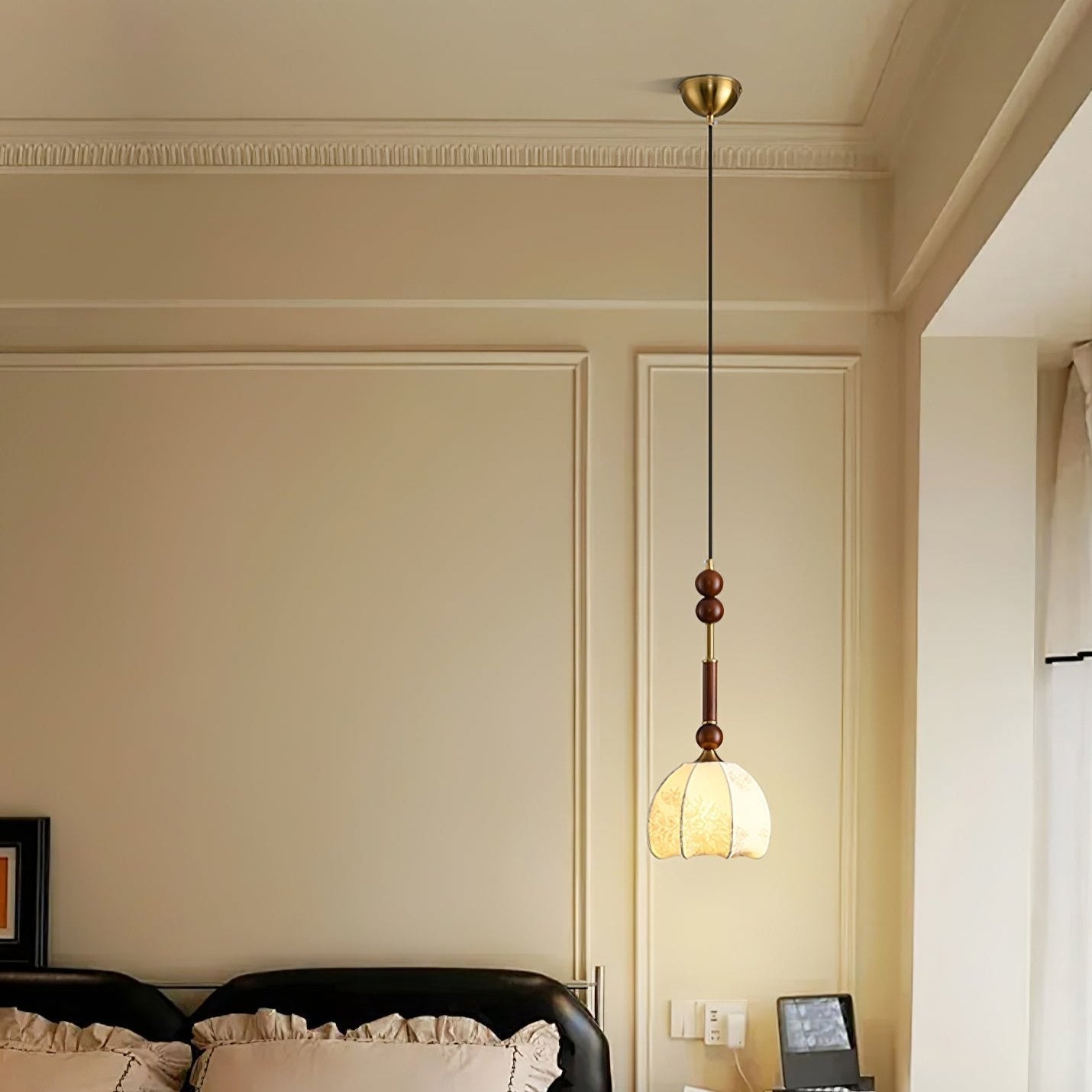 RomaLumière – Elegant Italian Pendant Light