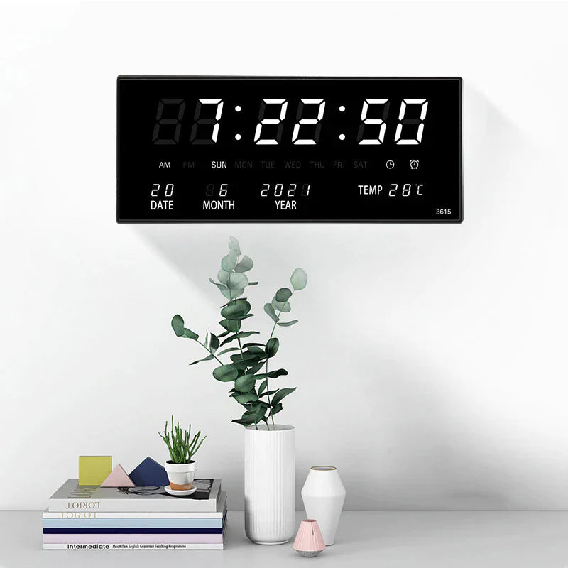 GlamourGlow - Modern LED Wall Clock Made of Plastic and Mirror Glass