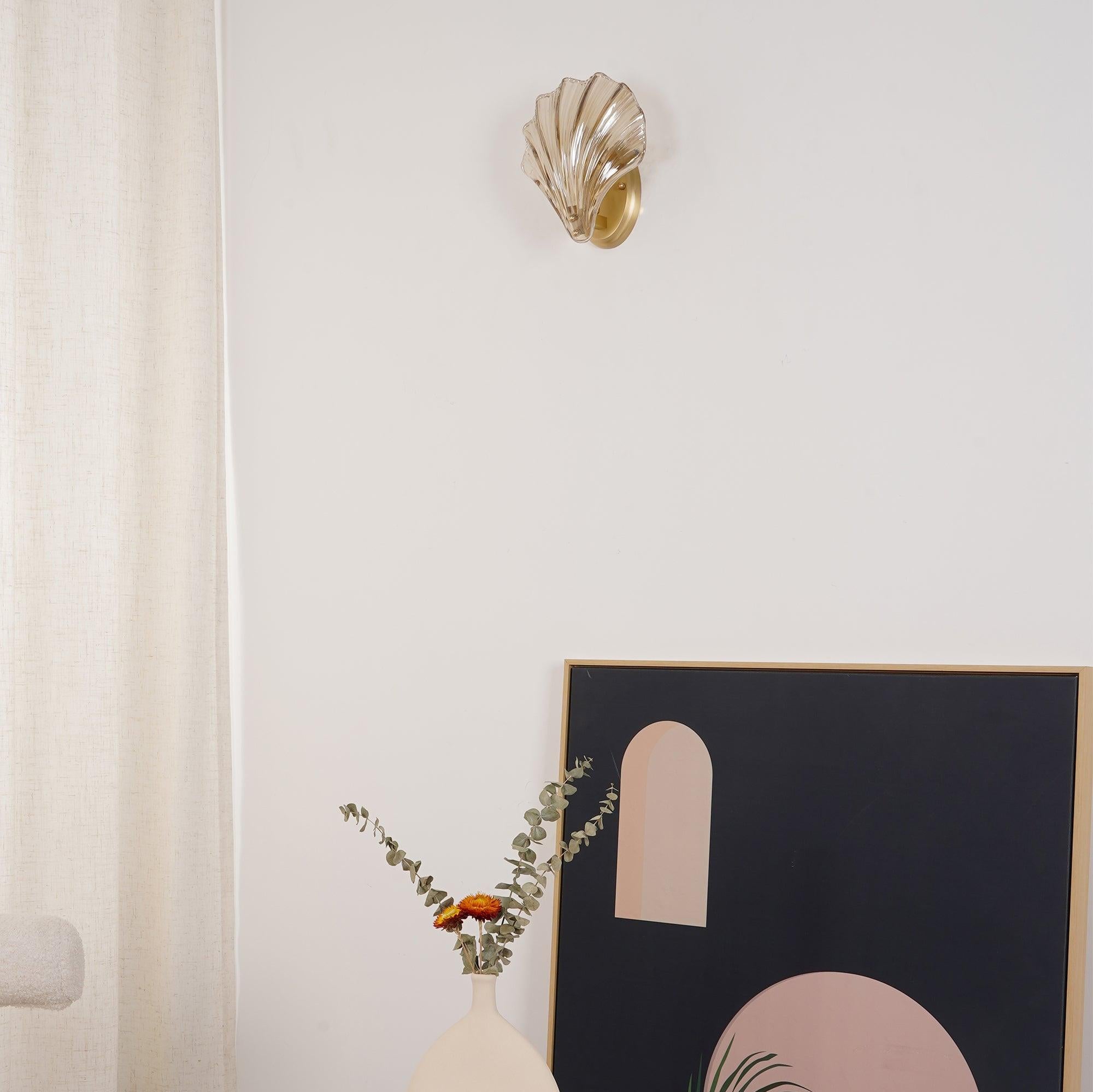 Shell - Soft and Refined Lighting