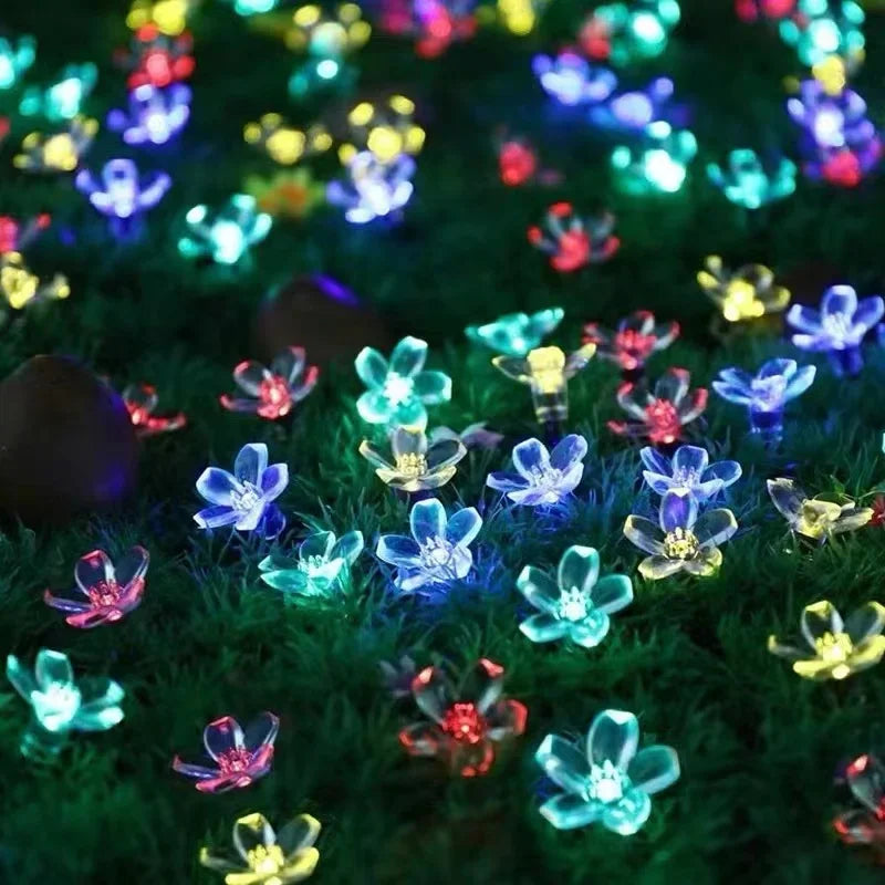 LumiBlossom - Solar Garden Flower Light