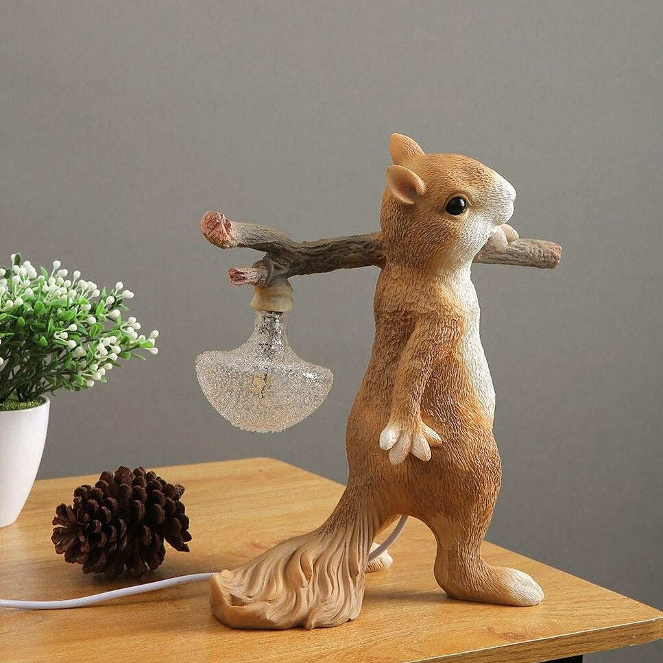 Nutlight – Adorable Squirrel Lamp